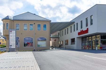 Neubau Geschäftshäuser Schneeberg